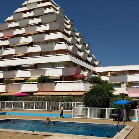 Spacieux En Centre-ville Avec Piscine - Fr-1-716-80 Apartment La Grande-Motte